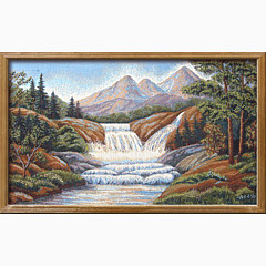 Гобеленовая картина в багете «Водопад»