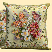 Гобеленовый декоративный чехол для подушки «Пестрая бабочка»